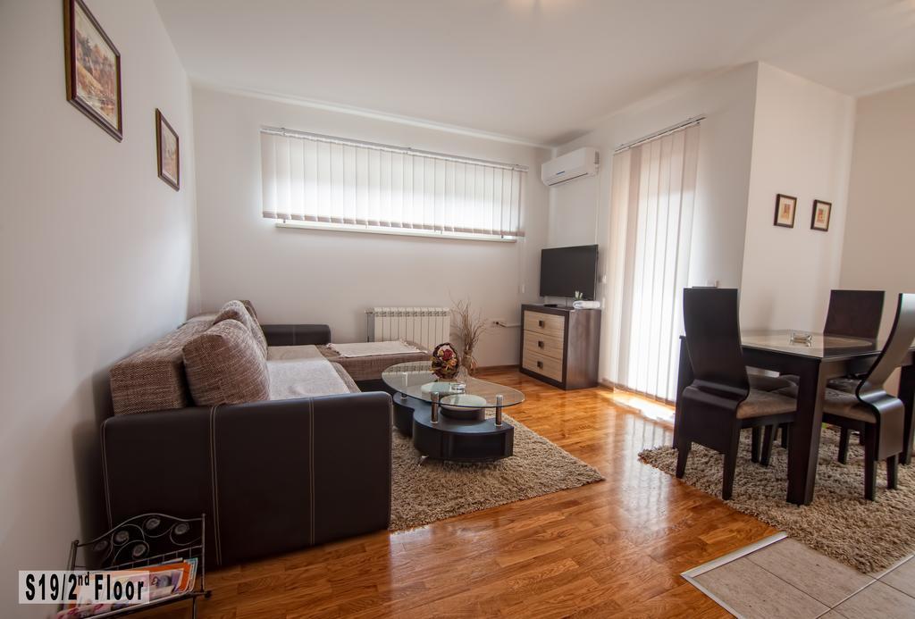 Sisarka Apartmani ซลาตีบอร์ ภายนอก รูปภาพ