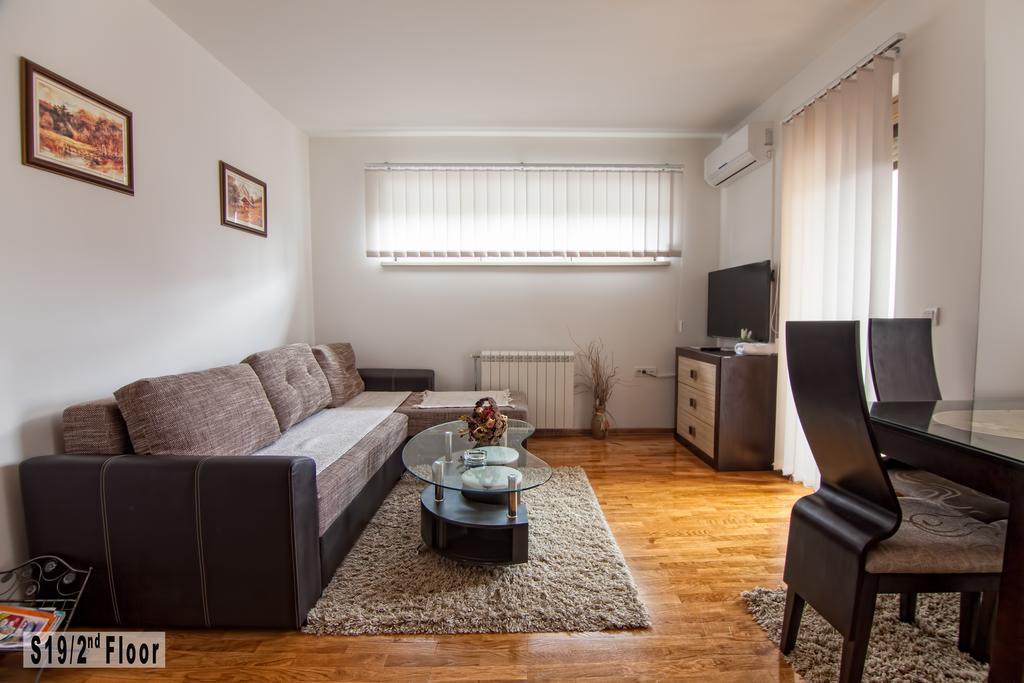 Sisarka Apartmani ซลาตีบอร์ ภายนอก รูปภาพ