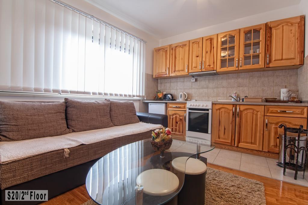 Sisarka Apartmani ซลาตีบอร์ ภายนอก รูปภาพ