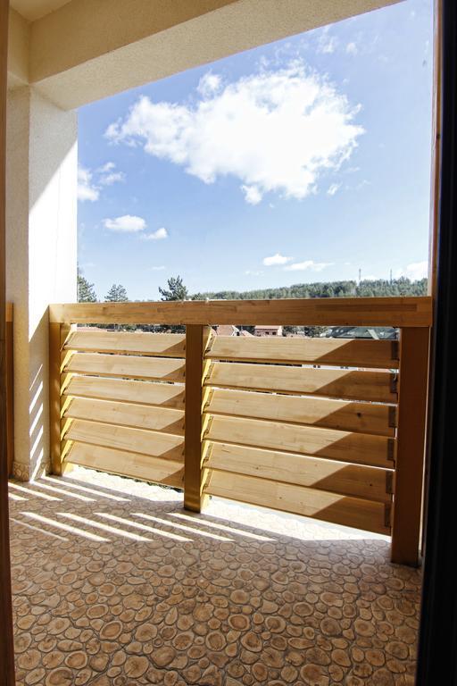 Sisarka Apartmani ซลาตีบอร์ ภายนอก รูปภาพ